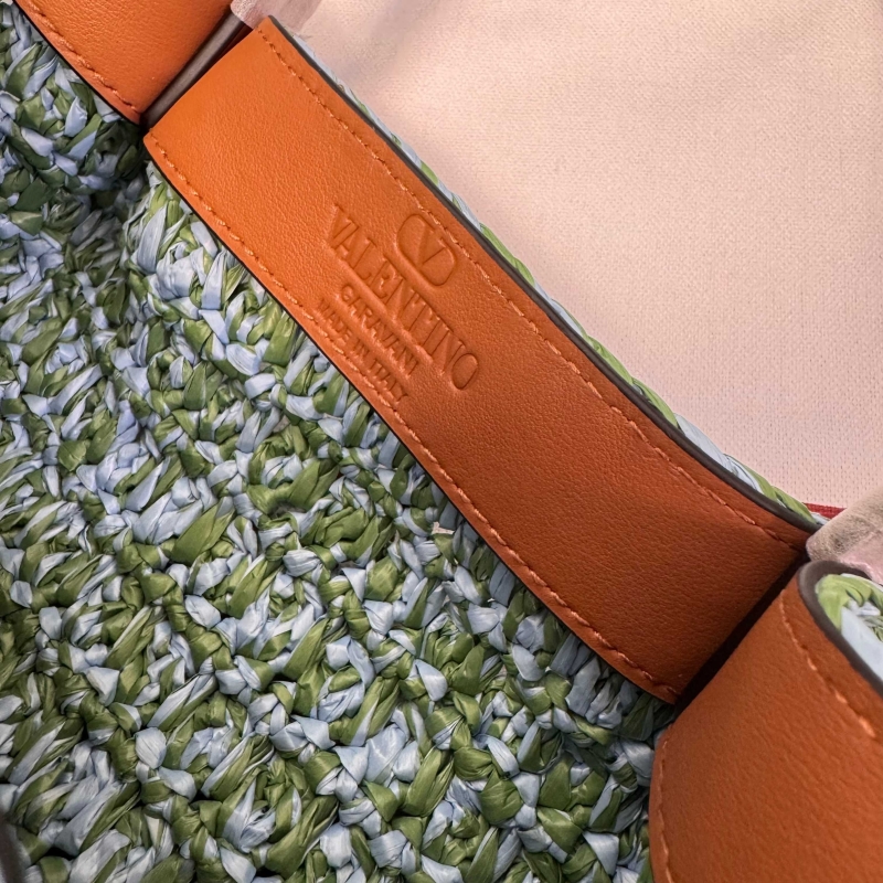 Va1e*ntin0 shopping bag